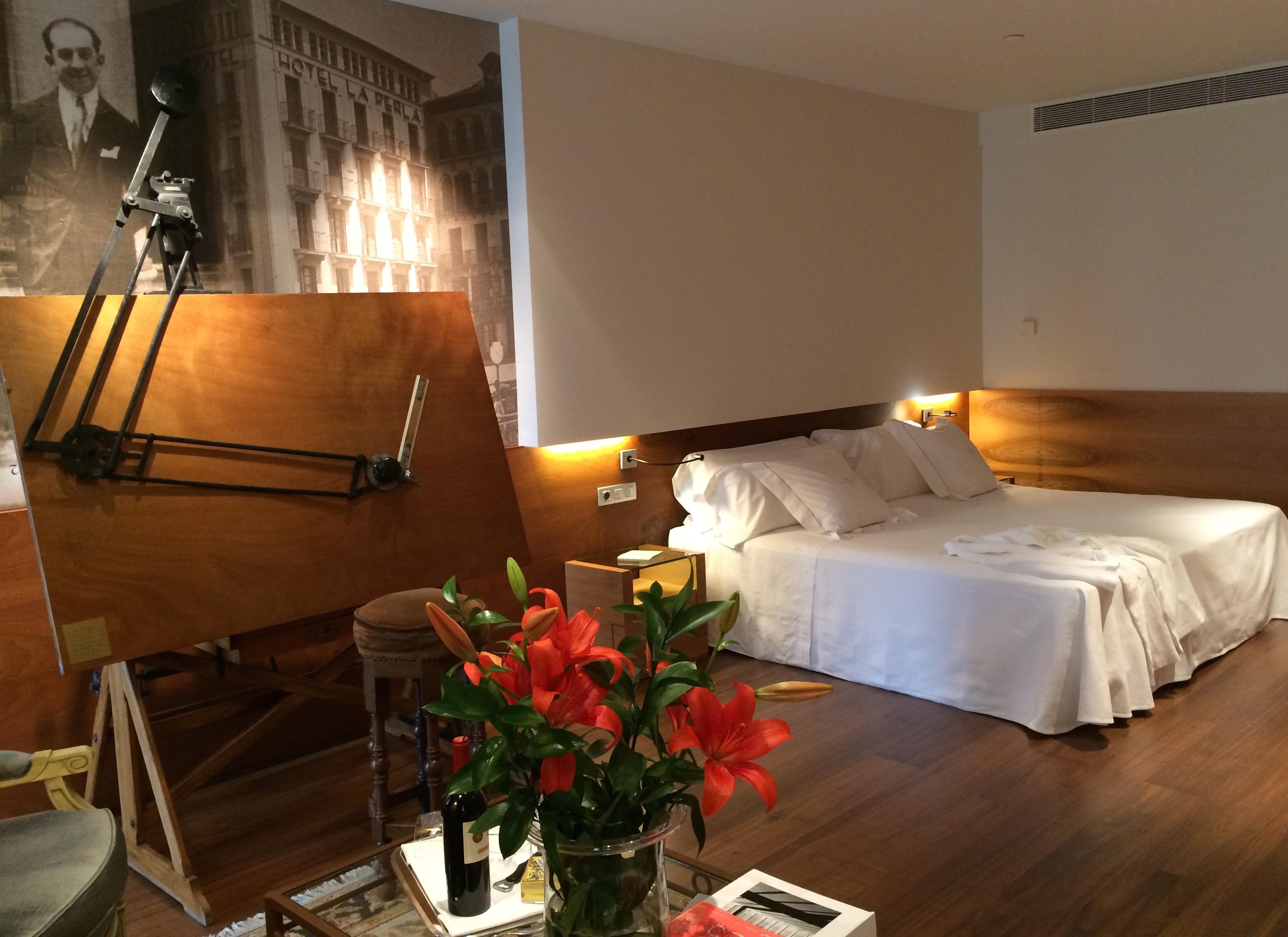 โรงแรมกรัน ลา เปร์ลา ปัมโปลนา ภายนอก รูปภาพ A room at Hotel Hesperia Madrid
